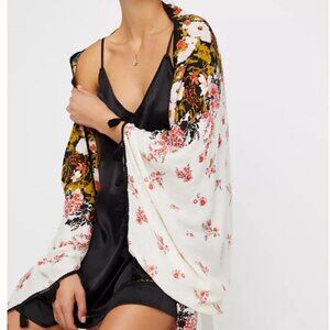 Free People Bali wrapped in blooms shawl kimono one size white black floral